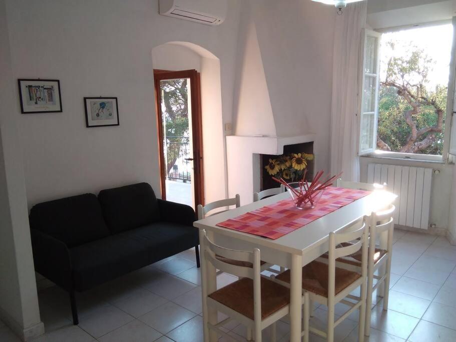 La Casa Dei Nonni - Services Included - Servizi Inclusi Capoliveri  Esterno foto